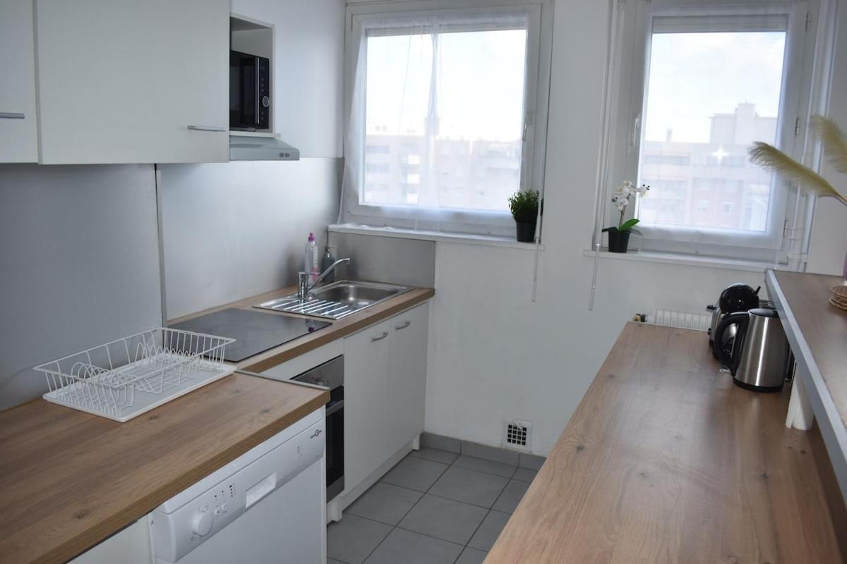 Appartement Lumineux 3 Chambres - Villeurbanne Gratte Ciel Екстериор снимка